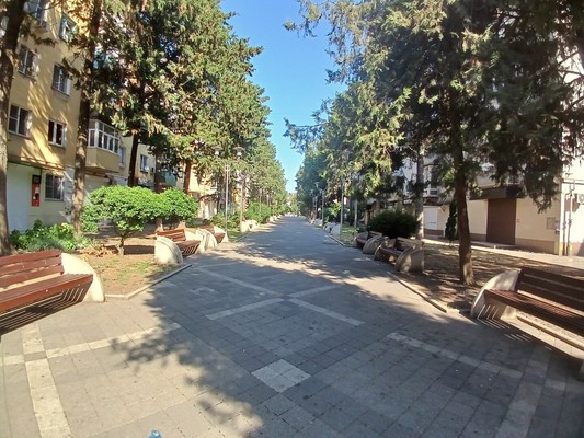 Продам трехкомнатную (3-комн.) квартиру, Г. Петровой ул, 9, Туапсе г