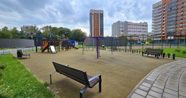 Продам двухкомнатную (2-комн.) квартиру, Новогиреевская ул, 5Ак2, Москва г