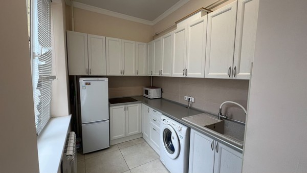Продам двухкомнатную (2-комн.) квартиру, Московская ул, 1, Нальчик г