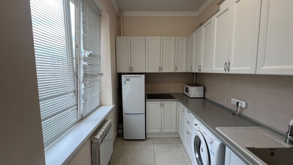 Продам двухкомнатную (2-комн.) квартиру, Московская ул, 1, Нальчик г
