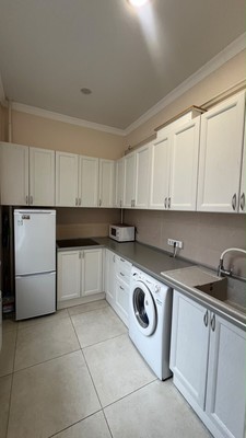 Продам двухкомнатную (2-комн.) квартиру, Московская ул, 1, Нальчик г