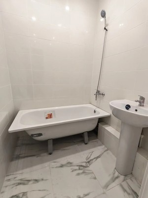 Продам двухкомнатную (2-комн.) квартиру, Георгия Величко ул, 9к31, Ханты-Мансийск г