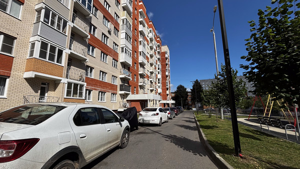 Продам однокомнатную (1-комн.) квартиру, Горького ул, 12, Малино рп
