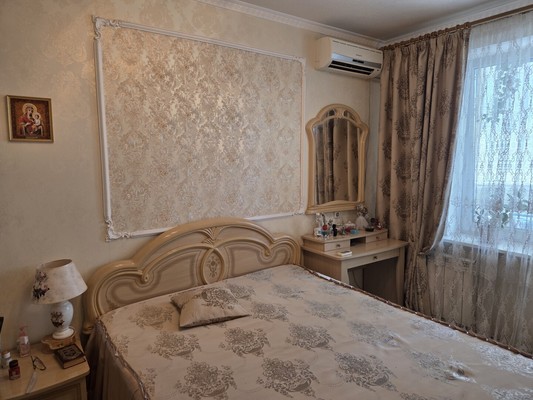 Продам трехкомнатную (3-комн.) квартиру, Королева пр-кт, 12а, Ростов-на-Дону г