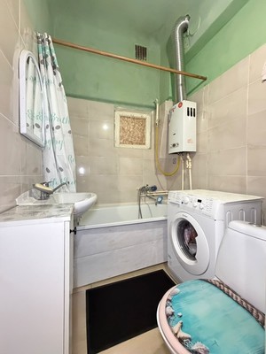 Продам двухкомнатную (2-комн.) квартиру, Т.Идарова ул, 125, Нальчик г