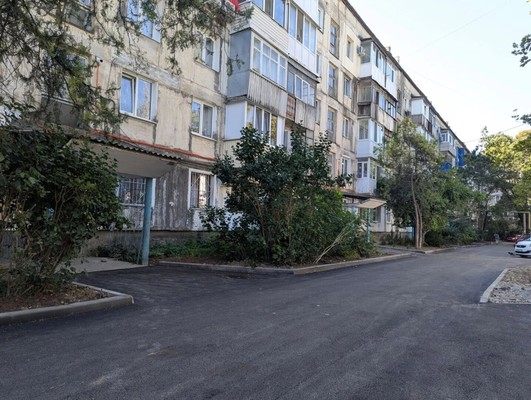 Продам однокомнатную (1-комн.) квартиру, Залесская ул, 70, Симферополь г