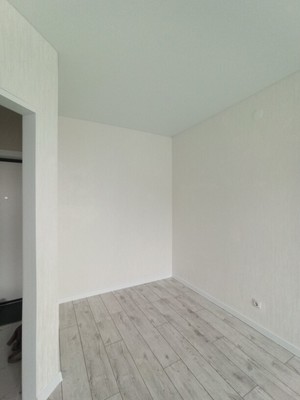 Продам однокомнатную (1-комн.) квартиру, Молодежная ул, 24, Семеновка с