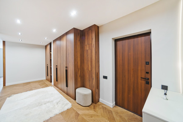 Продам трехкомнатную (3-комн.) квартиру, Мельникова ул, 3к1, Москва г