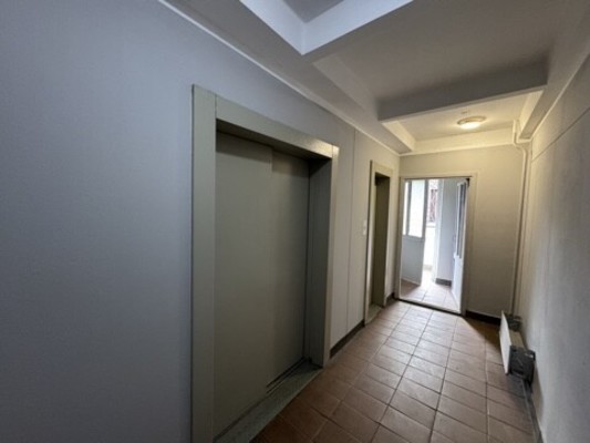 Продам двухкомнатную (2-комн.) квартиру, Волочаевская ул, 2к1, Москва г