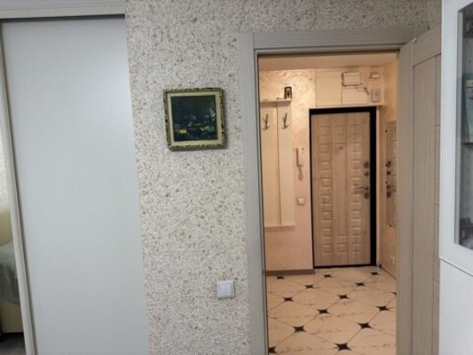 Продам двухкомнатную (2-комн.) квартиру, Волочаевская ул, 2к1, Москва г