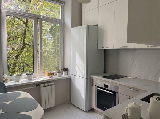Продам двухкомнатную (2-комн.) квартиру, Юных Ленинцев ул, 18к1, Москва г