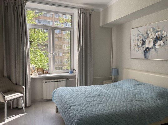 Продам двухкомнатную (2-комн.) квартиру, Юных Ленинцев ул, 18к1, Москва г