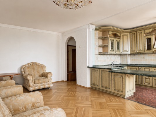 Продам двухкомнатную (2-комн.) квартиру, им. Пушкина ул, 5, Краснодар г