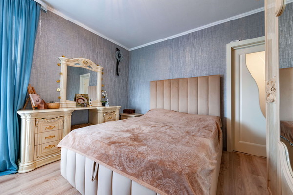 Продам двухкомнатную (2-комн.) квартиру, Маршала Блюхера пр-кт, 62к1, Санкт-Петербург г