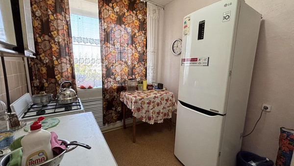Продам двухкомнатную (2-комн.) квартиру, 30 лет Победы ул, 10, Волгодонск г