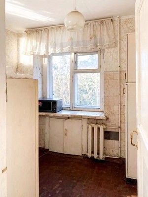 Продам двухкомнатную (2-комн.) квартиру, Ямпольская ул, 12б, Пермь г