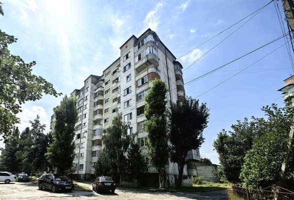 Продам комнату в 5-комн. квартире, Шогенова ул, 24, Вольный Аул кп
