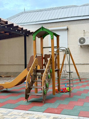 Продам трехкомнатную (3-комн.) квартиру, Кабардинская ул, 75, Нальчик г