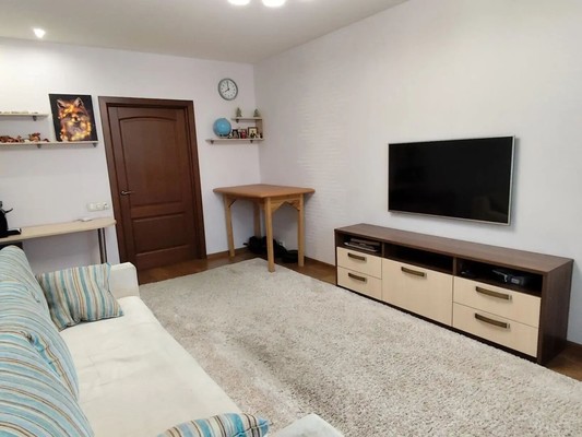 Продам трехкомнатную (3-комн.) квартиру, Татьяны Макаровой ул, 3, Москва г