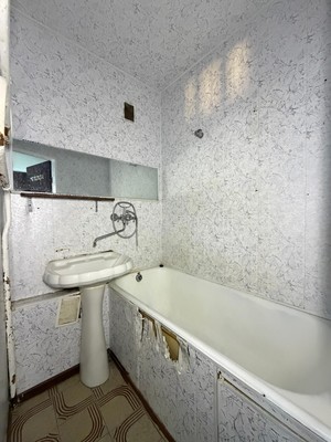 Продам трехкомнатную (3-комн.) квартиру, Кулиева пр-кт, 21, Нальчик г