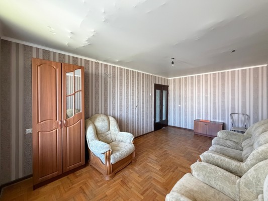Продам трехкомнатную (3-комн.) квартиру, Кулиева пр-кт, 21, Нальчик г