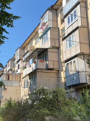 Продам трехкомнатную (3-комн.) квартиру, Кулиева пр-кт, 21, Нальчик г