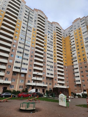Продам однокомнатную (1-комн.) квартиру, Королёва пр-кт, 73, Санкт-Петербург г