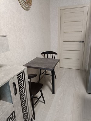 Продам однокомнатную (1-комн.) квартиру, Воронцовский б-р, 21к1, Мурино п