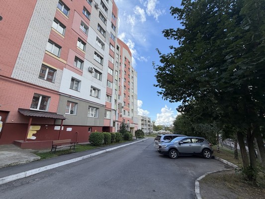 Продам двухкомнатную (2-комн.) квартиру, Брянского Фронта ул, 26, Брянск г