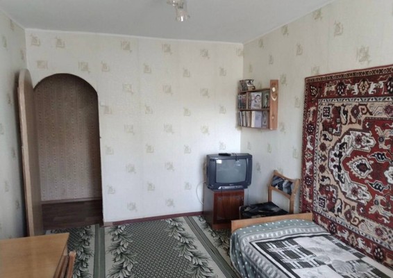 Продам трехкомнатную (3-комн.) квартиру, Зои Рухадзе ул, 25, Симферополь г