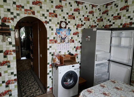 Продам трехкомнатную (3-комн.) квартиру, Зои Рухадзе ул, 25, Симферополь г