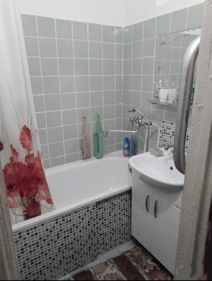 Продам трехкомнатную (3-комн.) квартиру, Зои Рухадзе ул, 25, Симферополь г