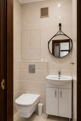 Продам трехкомнатную (3-комн.) квартиру, Адмирала Лазарева ул, 63к2, Москва г