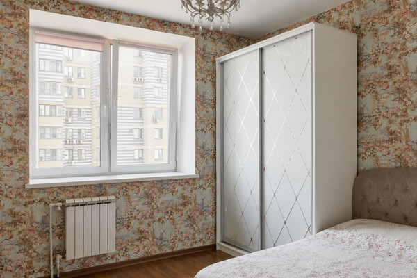 Продам трехкомнатную (3-комн.) квартиру, Адмирала Лазарева ул, 63к2, Москва г