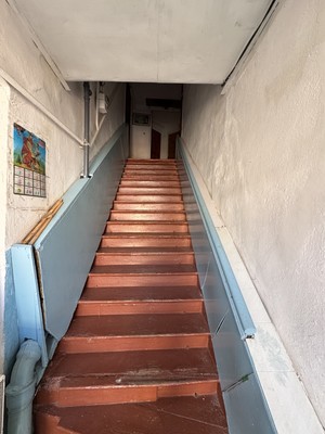 Продам двухкомнатную (2-комн.) квартиру, Ленина ул, 23, Симферополь г