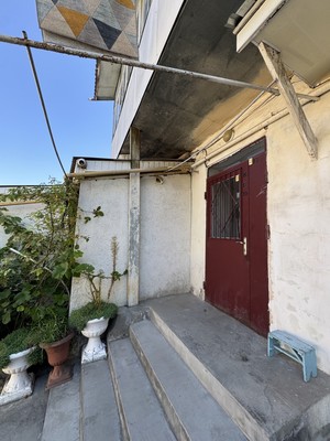 Продам двухкомнатную (2-комн.) квартиру, Ленина ул, 23, Симферополь г