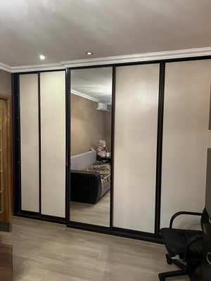 Продам двухкомнатную (2-комн.) квартиру, Лермонтова ул, 11, Симферополь г