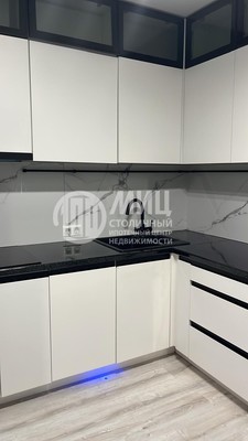 Продам трехкомнатную (3-комн.) квартиру, Барышиха ул, 44, Москва г