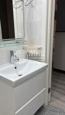 Продам трехкомнатную (3-комн.) квартиру, Барышиха ул, 44, Москва г