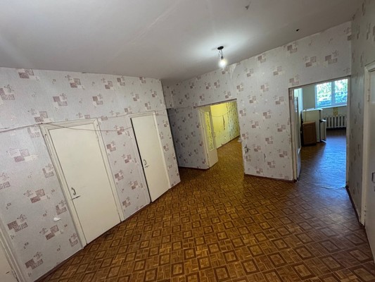 Продам двухкомнатную (2-комн.) квартиру, Победы пр-кт, 45, Комсомольск-на-Амуре г