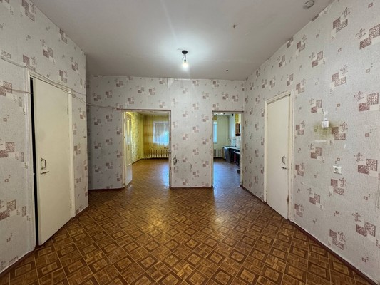 Продам двухкомнатную (2-комн.) квартиру, Победы пр-кт, 45, Комсомольск-на-Амуре г