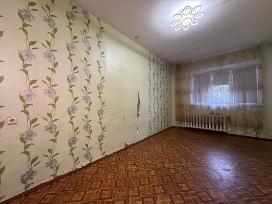 Продам двухкомнатную (2-комн.) квартиру, Победы пр-кт, 45, Комсомольск-на-Амуре г