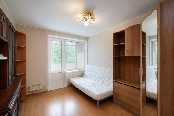 Продам трехкомнатную (3-комн.) квартиру, Рябиновая ул, 8к1, Москва г