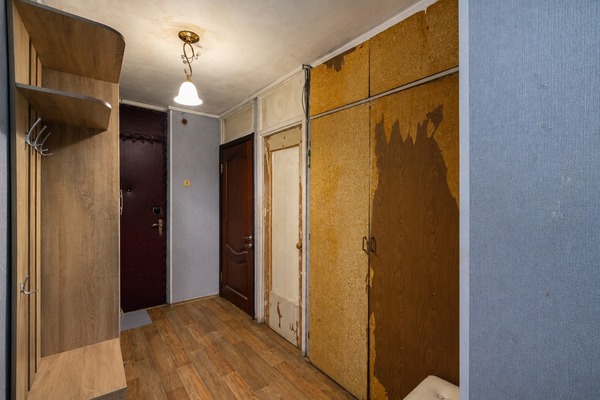 Продам трехкомнатную (3-комн.) квартиру, Рябиновая ул, 8к1, Москва г