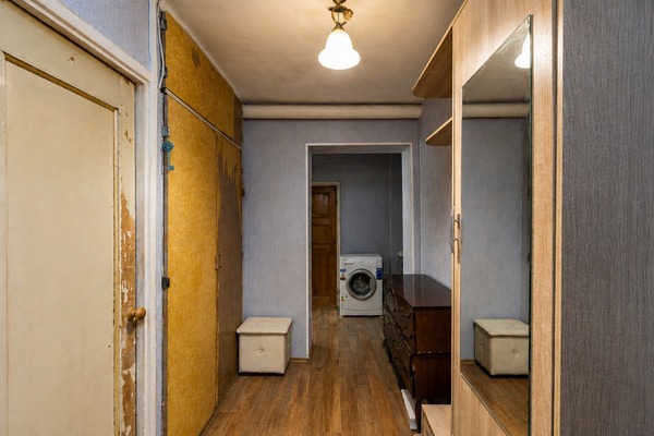 Продам трехкомнатную (3-комн.) квартиру, Рябиновая ул, 8к1, Москва г