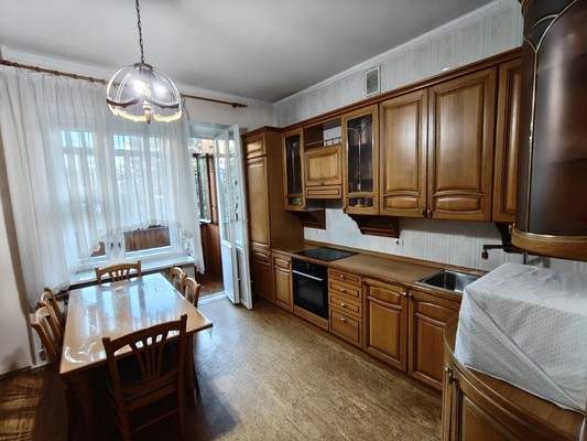 Продам трехкомнатную (3-комн.) квартиру, Олимпийский пр-кт, 10к1, Москва г