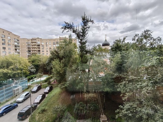 Продам трехкомнатную (3-комн.) квартиру, Олимпийский пр-кт, 10к1, Москва г