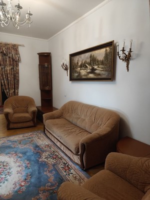 Продам трехкомнатную (3-комн.) квартиру, Олимпийский пр-кт, 10к1, Москва г