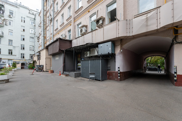Сдам ресторан 150 м2, Спиридоньевский пер, 12/9, Москва г
