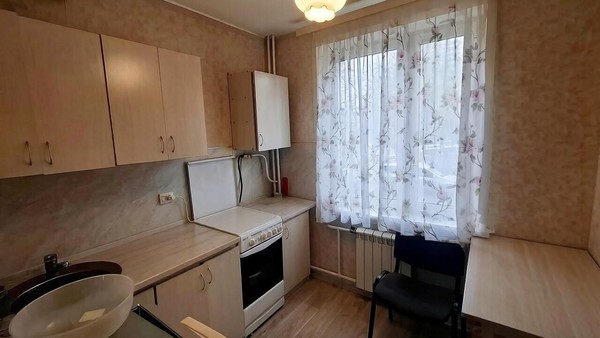Продам комнату в 2-комн. квартире, Днепропетровская ул, 27к1, Москва г